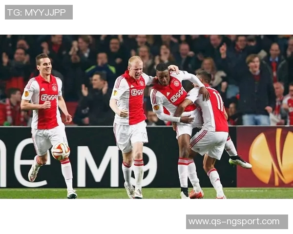 阿贾克斯荷甲表现强劲却在欧冠遭遇惨败排名倒数第二